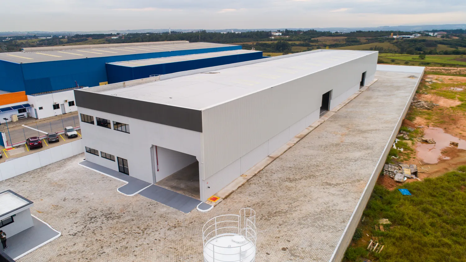 Vista aérea do Galpão Peron, obra industrial executada pela Promotec