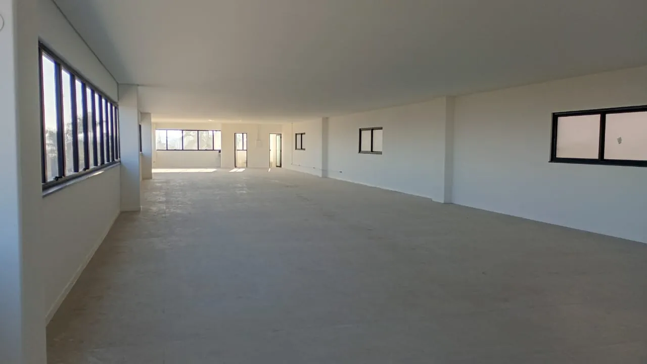 Interior de planta industrial construída pela Promotec, projeto LSVB Aparecidinha